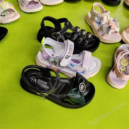女童凉鞋2023夏季新款儿童时尚软底沙滩鞋低价处理鞋批发库存鞋